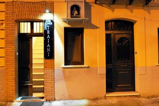 B&B Domus Traiani Benevento Exterior photo